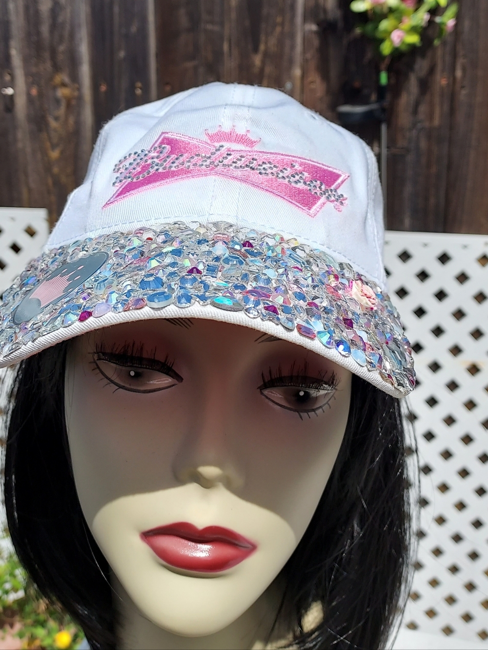 Beautiful Budweiser Swarovski Crystal Baseball Cap